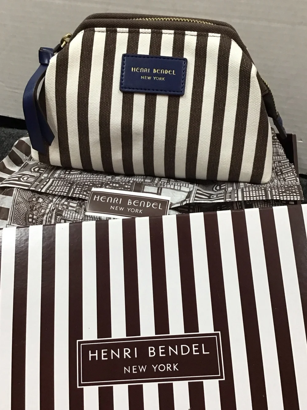 Henri Bendel iconic Centennial brown and white stripe dome cosmetic bag NIB